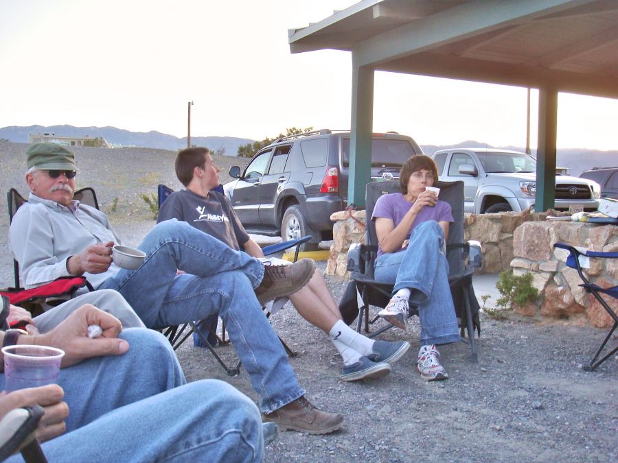 Before Dinner at Stovepipe Wells 267.jpg