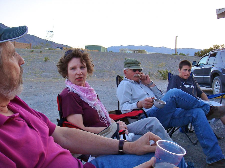 Before Dinner at Stovepipe Wells 269.jpg