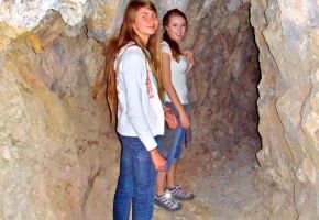 Jeanne & Annie at Minietta Mine 067.jpg