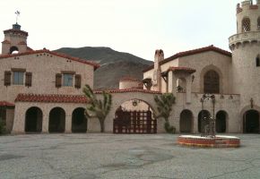 Scotty's Castle 007.jpg