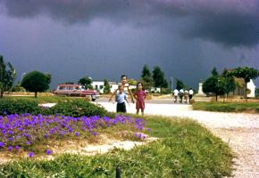 Rouel, Elsbeth & Joyce - 1956.jpg