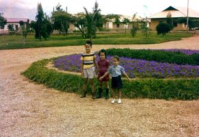 Rouel, Elsbeth & Joyce, circa 1956.jpg