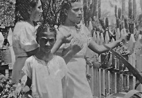 Oma Celia, Mami Clara & Tante Celita - circa 1939.jpg