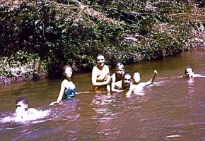 Jacques, Lucy, Clara, Gerardus Johannes, Gerardus Henry, Rouel, Dorothy 1956.jpg